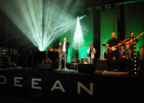 Deean with live band