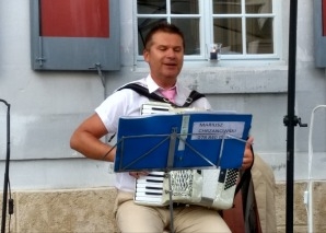 Akkordeonist Mariusz Chrzanowski