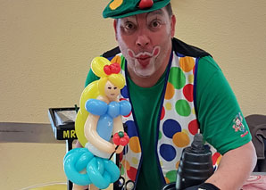 Mr Palloncini, the balloon artist for your event