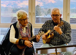 Les fleurs de sureau avec uklele et harmonica