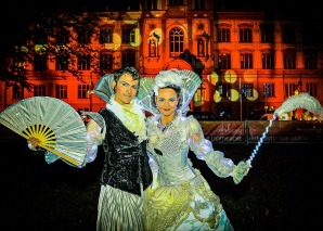 Walk Act Glow White und Prinz Luminous