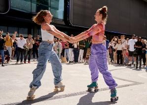 Walkact oder Show auf Rollerskates
