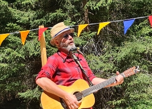 Roland Schwab: Join-in concerts for children and families
