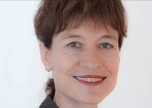 Professionelle Sprecherin als Off-Stimme