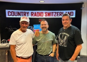 Dolli - Country Music