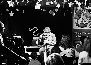 Roland Schwab: Join-in concerts for children and families
