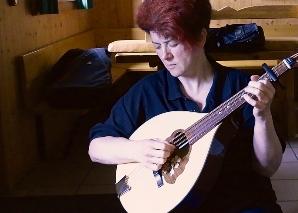 Rose McCan: Unique Dialect and Irish Folk