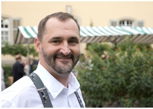 Comedyshow mit Herrn Igi, dem rüstigen Rentner