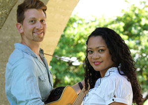 Charlie Fischer singt Pop-Covers