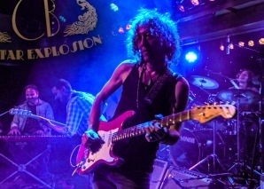 Chrigu Blaser - virtuoso on the guitar