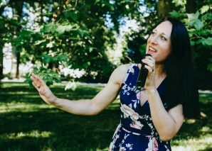 Debora Lavagnolo – Sängerin für jeden Anlass