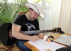 Dolli - Musique country