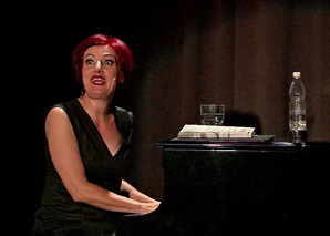 Esther Hasler - Cabaret with piano