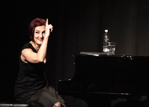 Esther Hasler – Kabarett mit Klavier