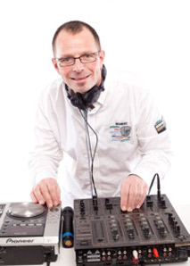 DJ Seron, the event and wedding DJ