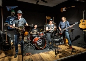Fredy Pi. – Akustik-Songs