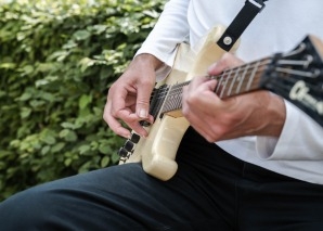 Gery Gatfalvi - guitariste et chanteur virtuose