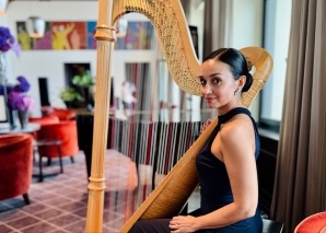 Désirée Dell'Amore – zauberhafte Harfenmusik