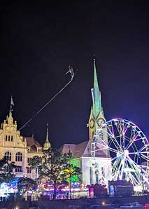 Hochseilakt auf der Slackline