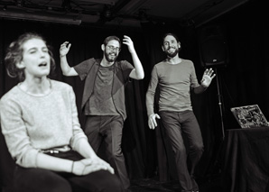 anundundpfirsich: Improvisational theatre - surprising and funny