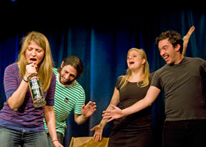 anundundpfirsich: Improvisational theatre - surprising and funny