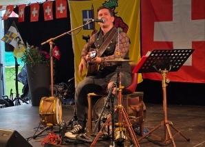 Jim Creard – One Man Band