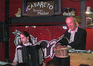 CabaReto - Cabaret and Comedy