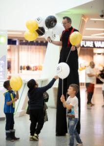 Balloon artist Sascha, the clown for (small and big) children