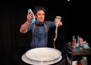 Seifenblasen-Show mit Professor Bubbles