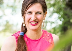 Simona Schlegel - Singer and songwriter