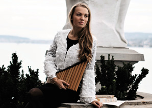 Sulamith Spillmann - stylish panflute