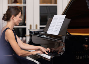 Pianist – Diana Rotari