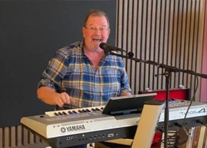 Räbse – Alleinunterhalter für Ihre Party