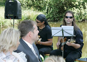 Longtom et son spectacle de couverture rock