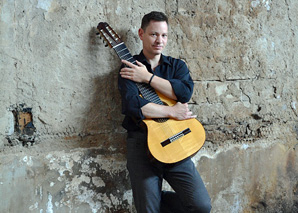 Richard Schneider: Tango Argentino with guitar and bandoneon