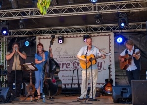 The Shimmy Shakers