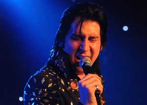 Elvis-Show mit Tommy King