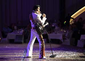 Elvis-Show mit Tommy King