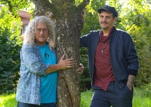 Ueli von Allmen und Ephraim Salzmann – Weltmusik aus den Bergen