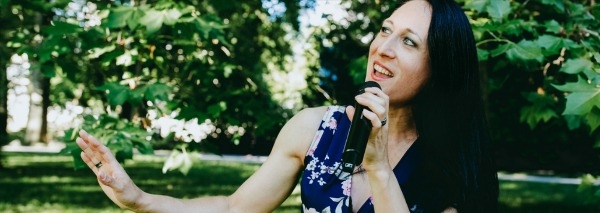 Debora Lavagnolo – Sängerin für jeden Anlass