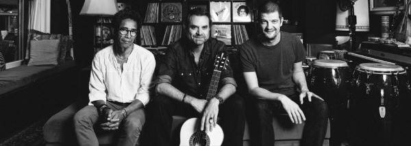 Juan Carlos Zeta Acoustic Trio