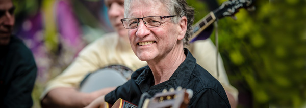 Ruedi Stuber : compositeur de dialectes avec prix de littérature