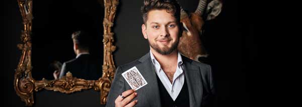 Magician Josh Hedera