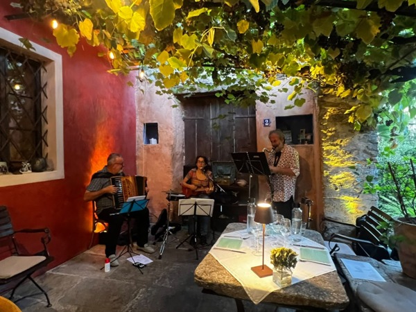 Kundenbild zu Trio in Carpione 1