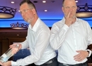 Comedy duo DIE ZWILLINGE as comical waiters