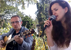 Acoustic Duo – Andy & Vio La