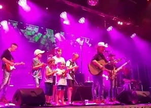 Chris Regez - Country, Rock 'n' Roll, Oldies, and Blues