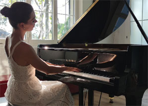 Diana Rotari – Pianistin