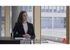 Sarah Robins - Hôte et présentatrice